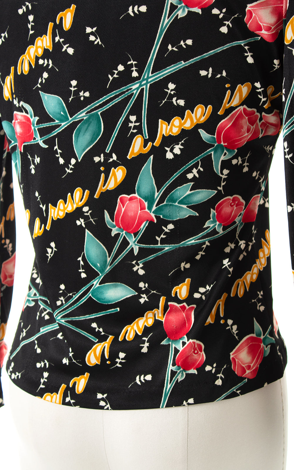 1970s "A Rose Is A Rose" Gertrude Stein Novelty Print Blouse | small/medium