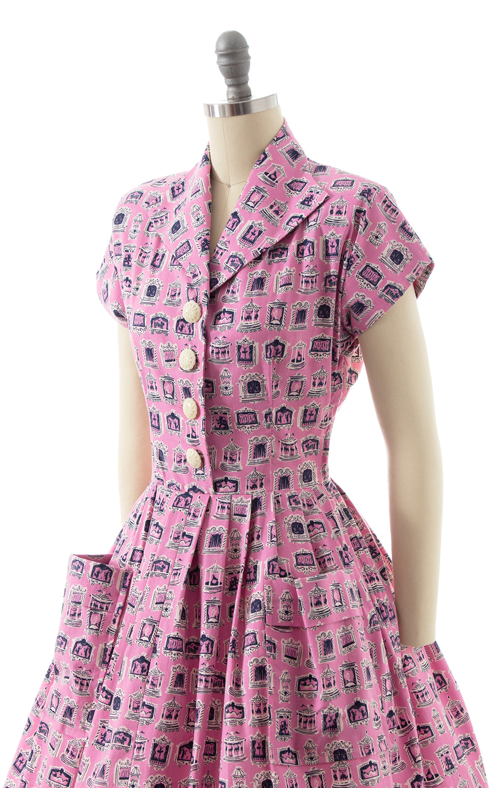 Modern VIVIEN OF HOLLOWAY 1950s Style Circus Novelty Print Dress with Pockets | small