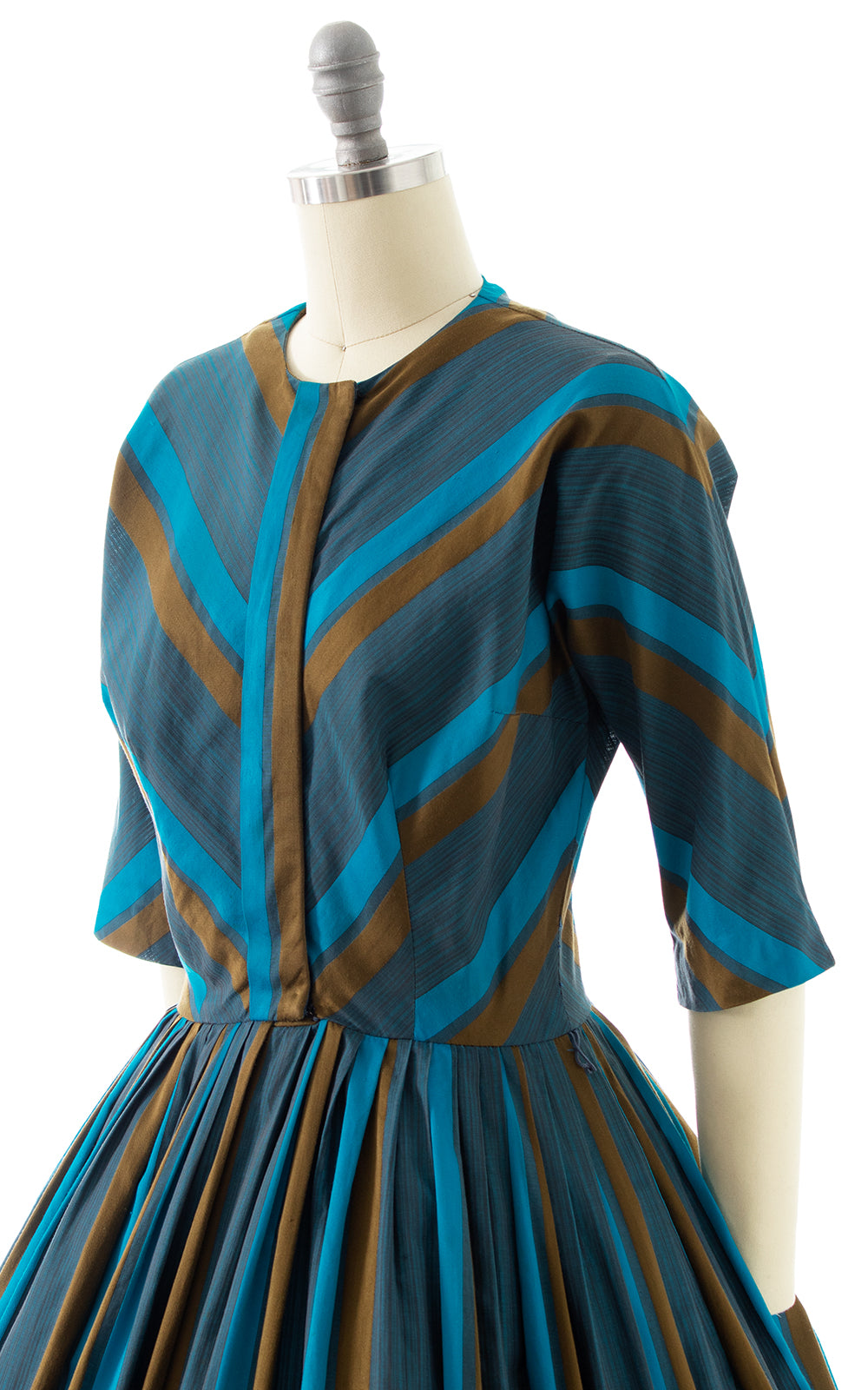 1950s Chevron Striped Shirtwaist Dress | small/medium