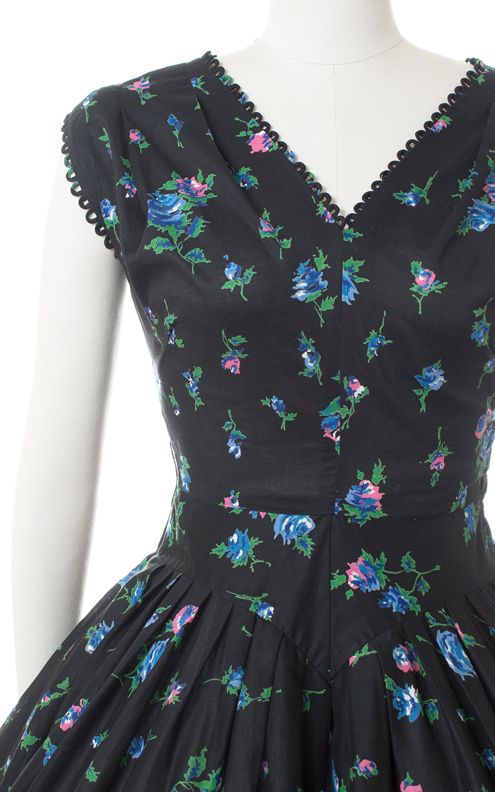 1950s Rose Print Drop Waist Cotton Dress