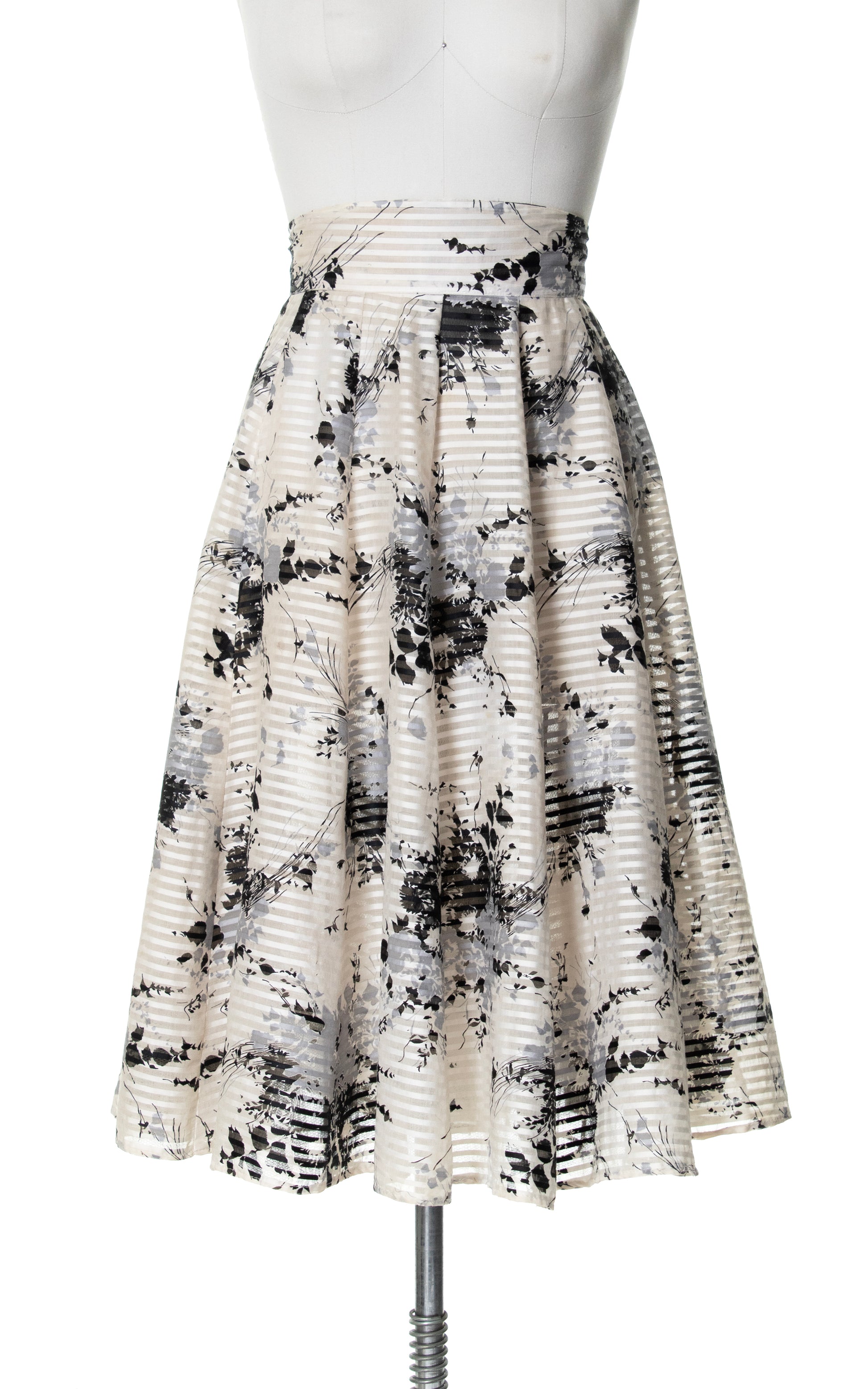 Vintage 50s 1950s Foliage Printed Cotton Full Swing Skirt High Waisted Tulle Petticoat BirthdayLifeVintage