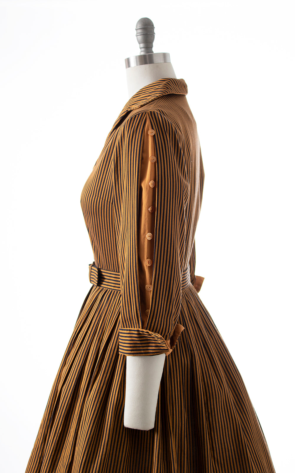 1950s Striped Cotton Button Puff Sleeve Shirtwaist Dress | small/medium