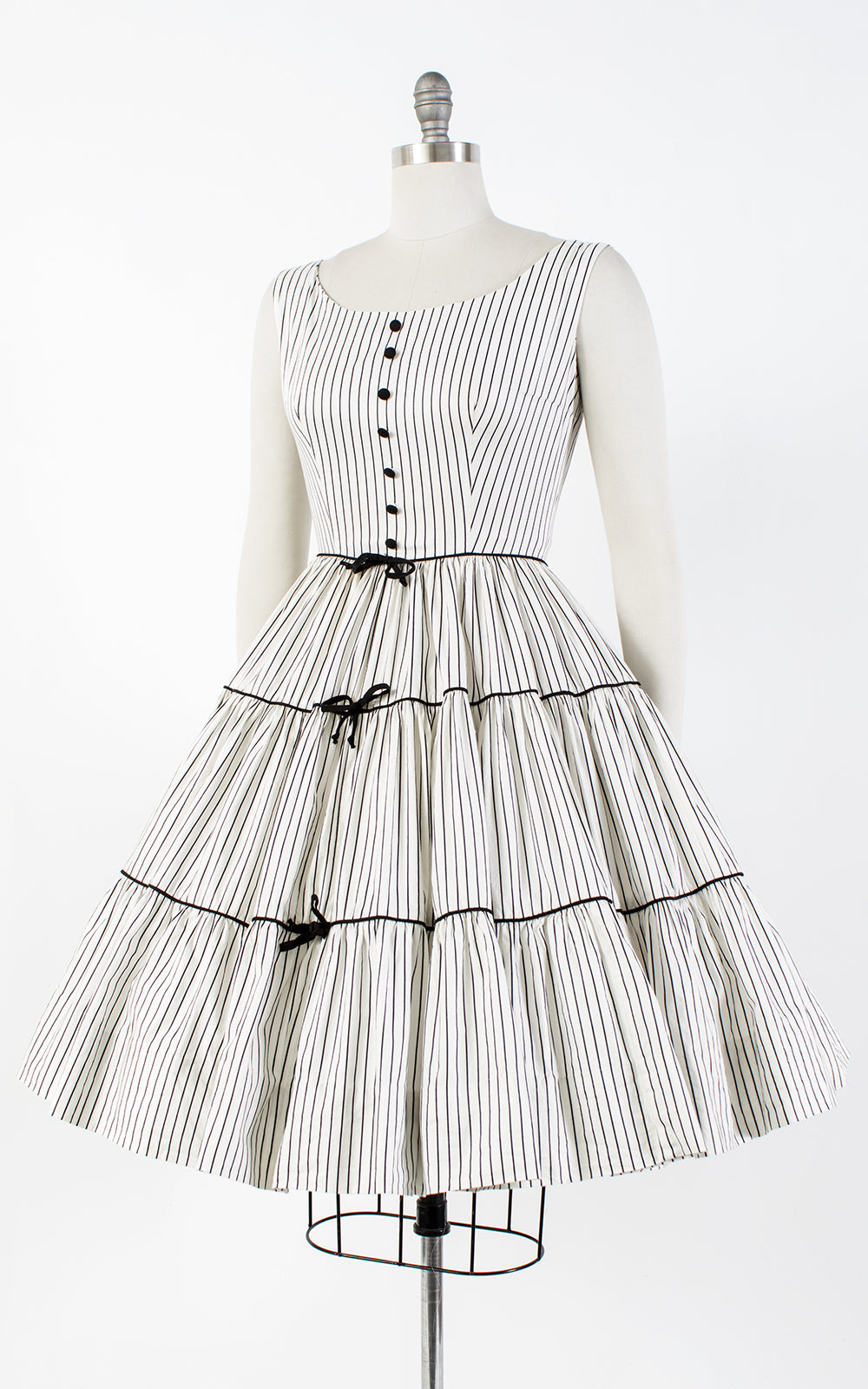 1950s Pinstriped Tiered Circle Skirt Cotton Sundress | small