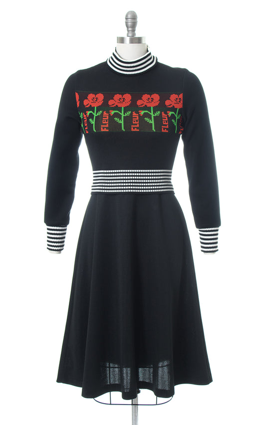 1970s "Fleur" Poppy Floral Novelty Print Knit Dress