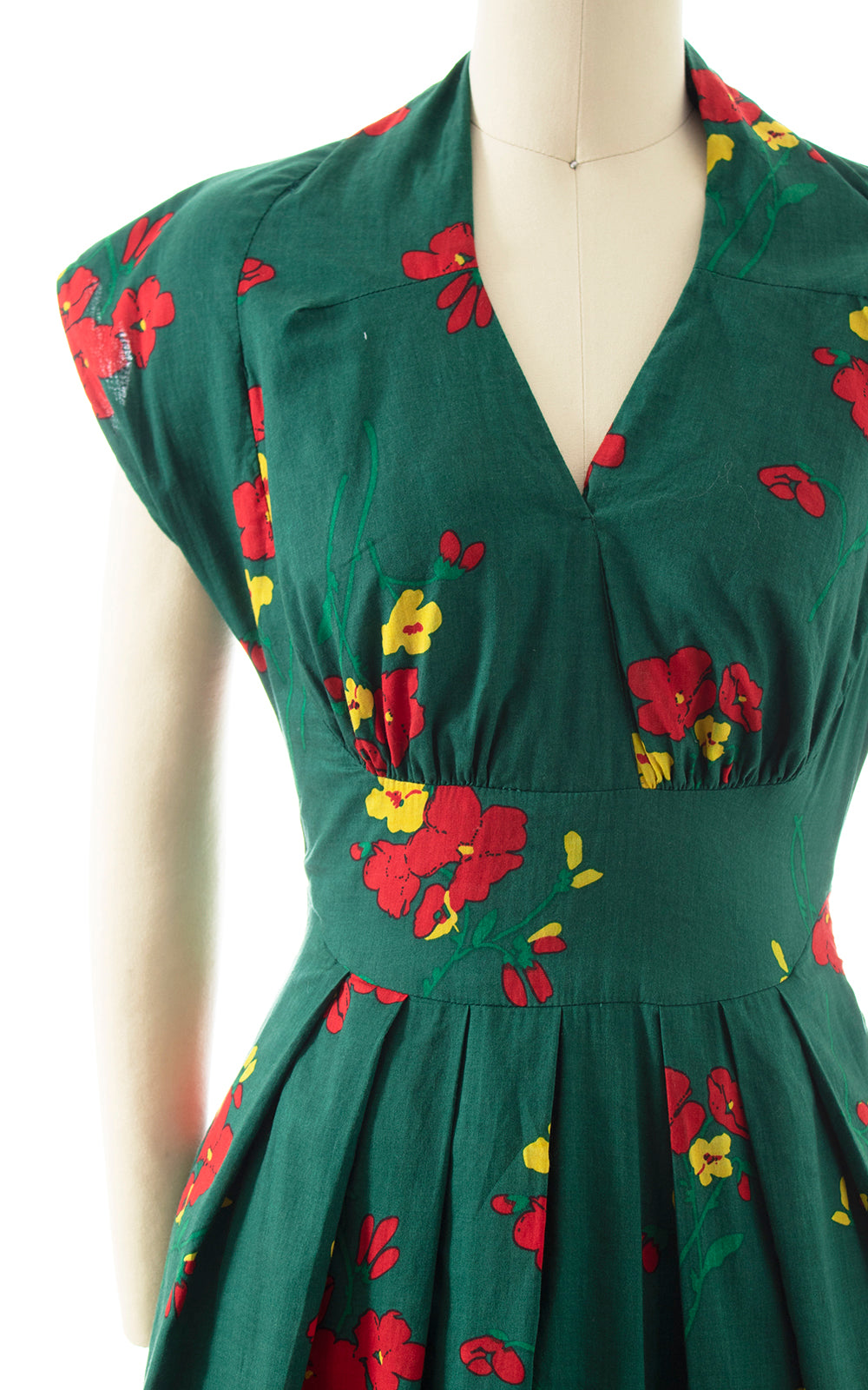 Modern EMILY AND FIN 1950s Style Floral Dress | small