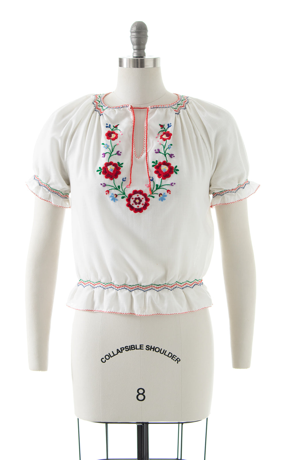 1970s Floral Embroidered Peasant Top | medium