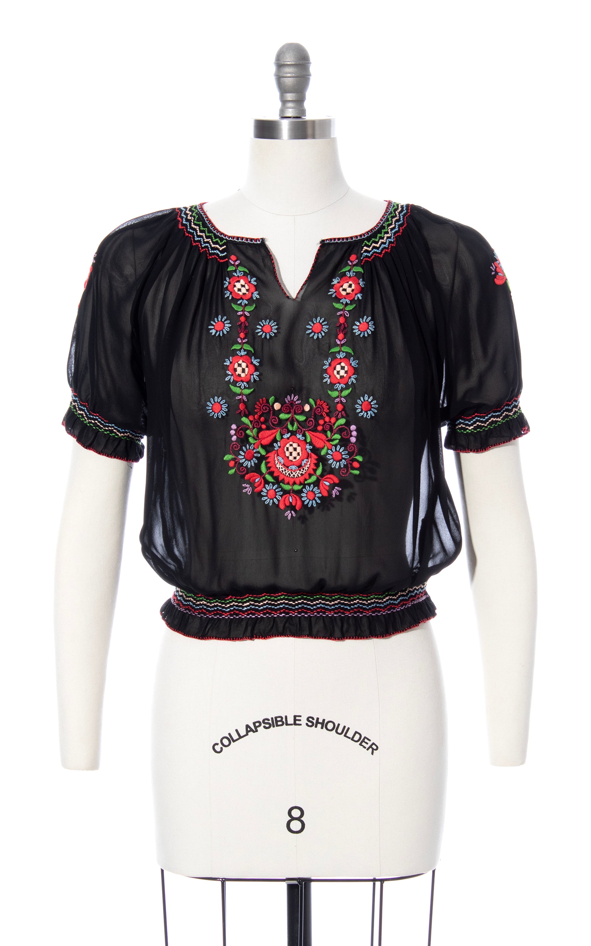 1940s Floral Embroidered Peasant Top | medium/large – Birthday
