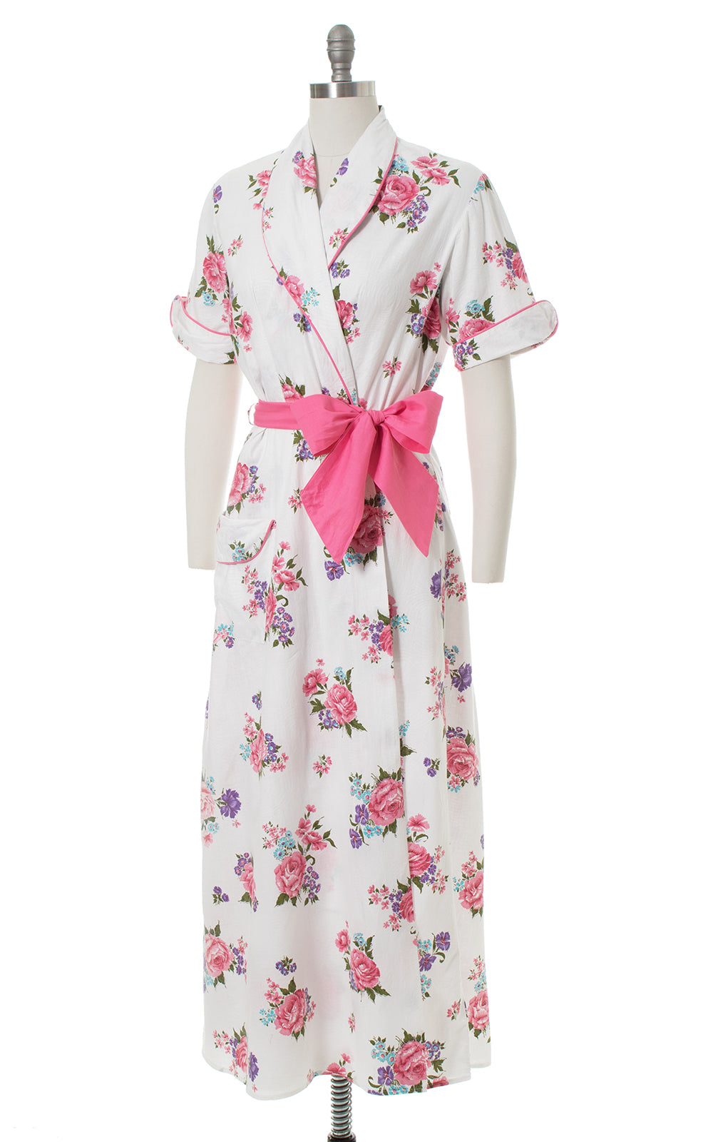 1940s 1950s Pink Rose Printed Cotton Robe