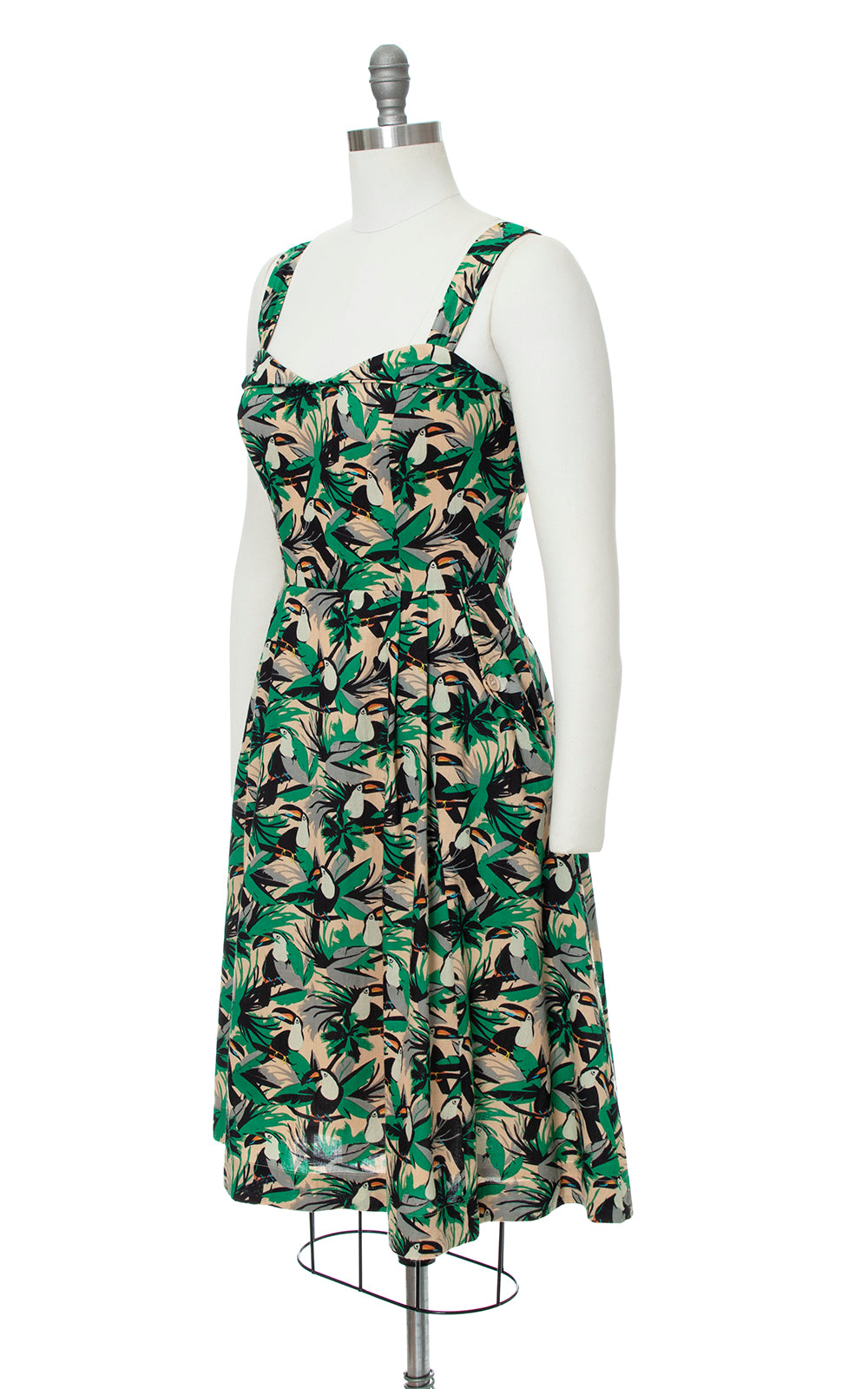 Modern 1950s Style EMILY AND FIN Toucan Novelty Print Sundress with Pockets | small