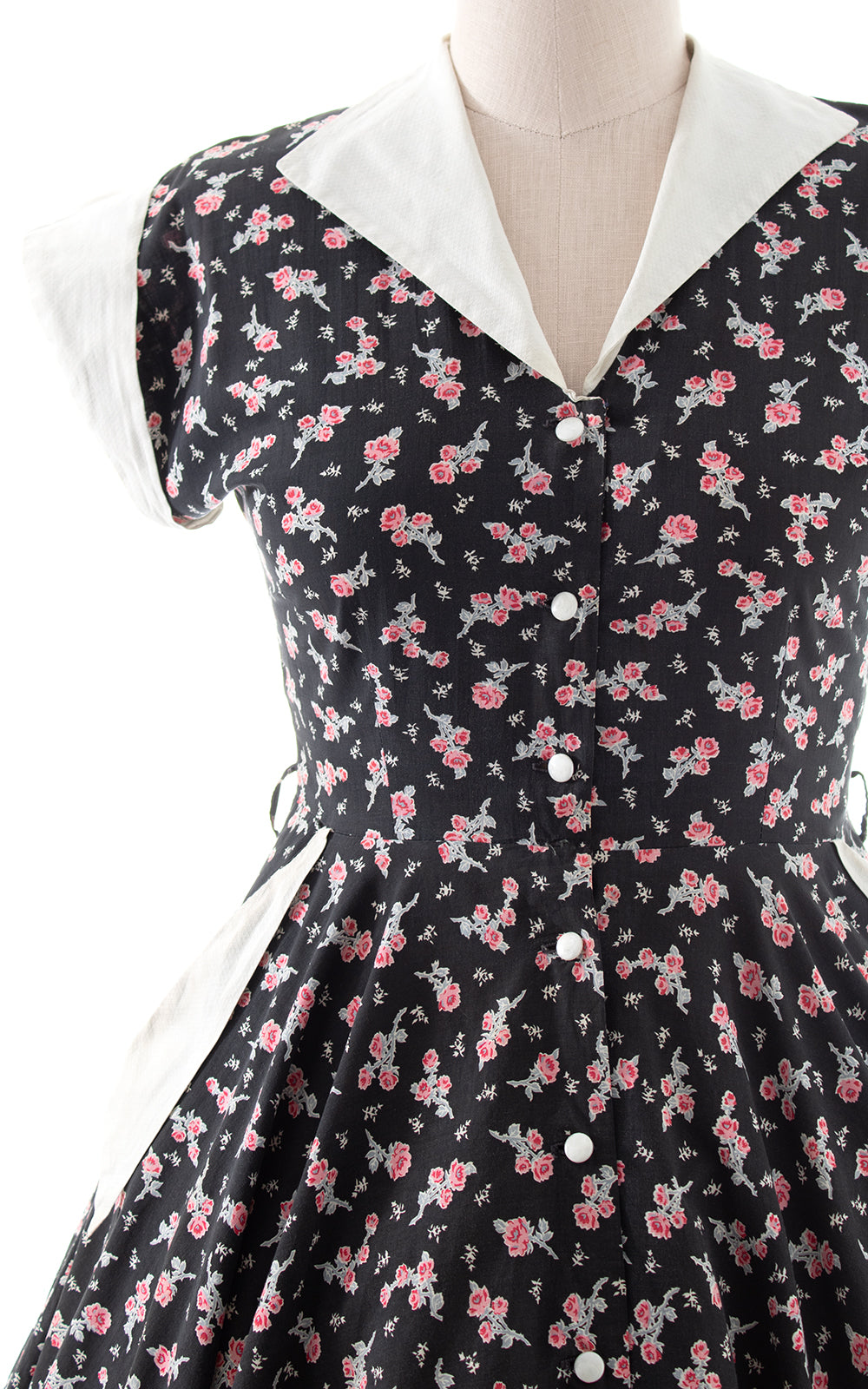 1950s Roses Shirtwaist Dress with Pockets | large