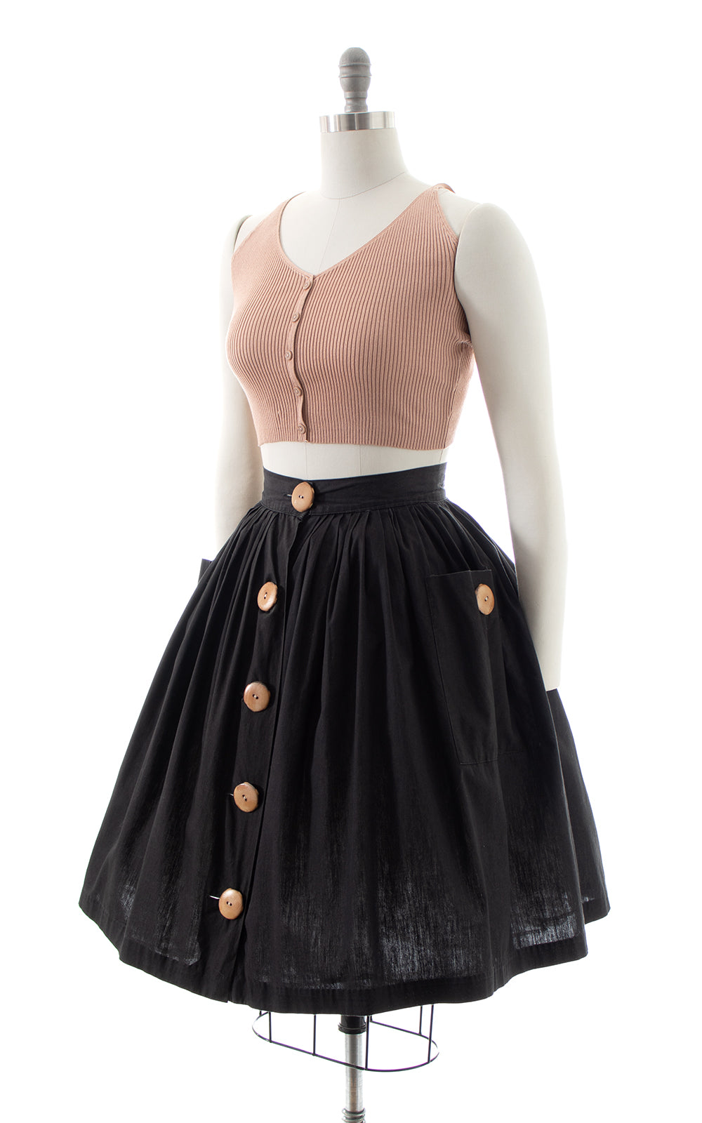 1950s Skirt with Big Pockets & Big Buttons | BirthdayLifeVintage