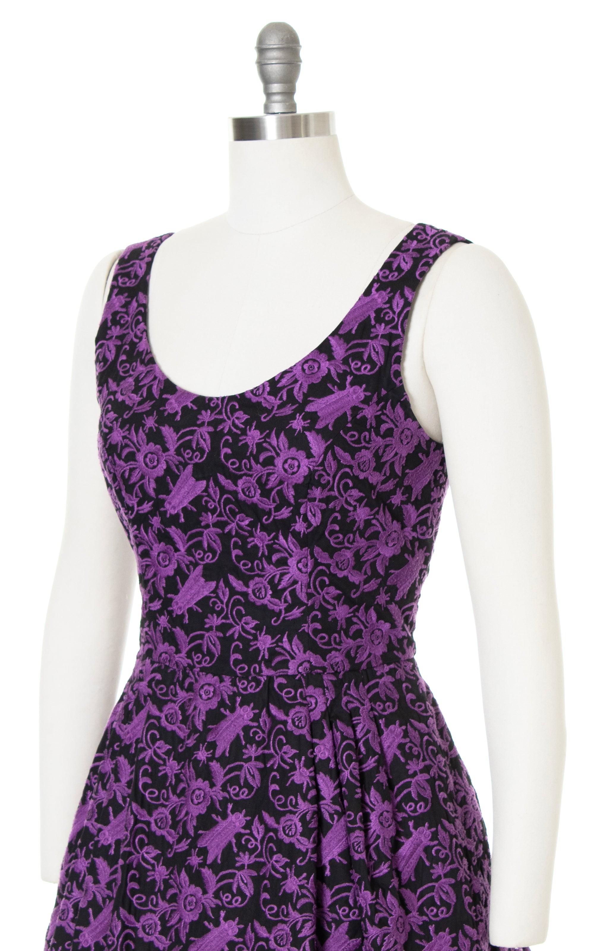 Betsey johnson embroidered dress hotsell