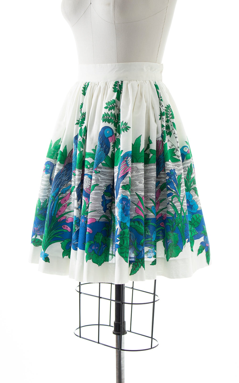 1950s Tropical Parrots Novelty Border Print Skirt | small