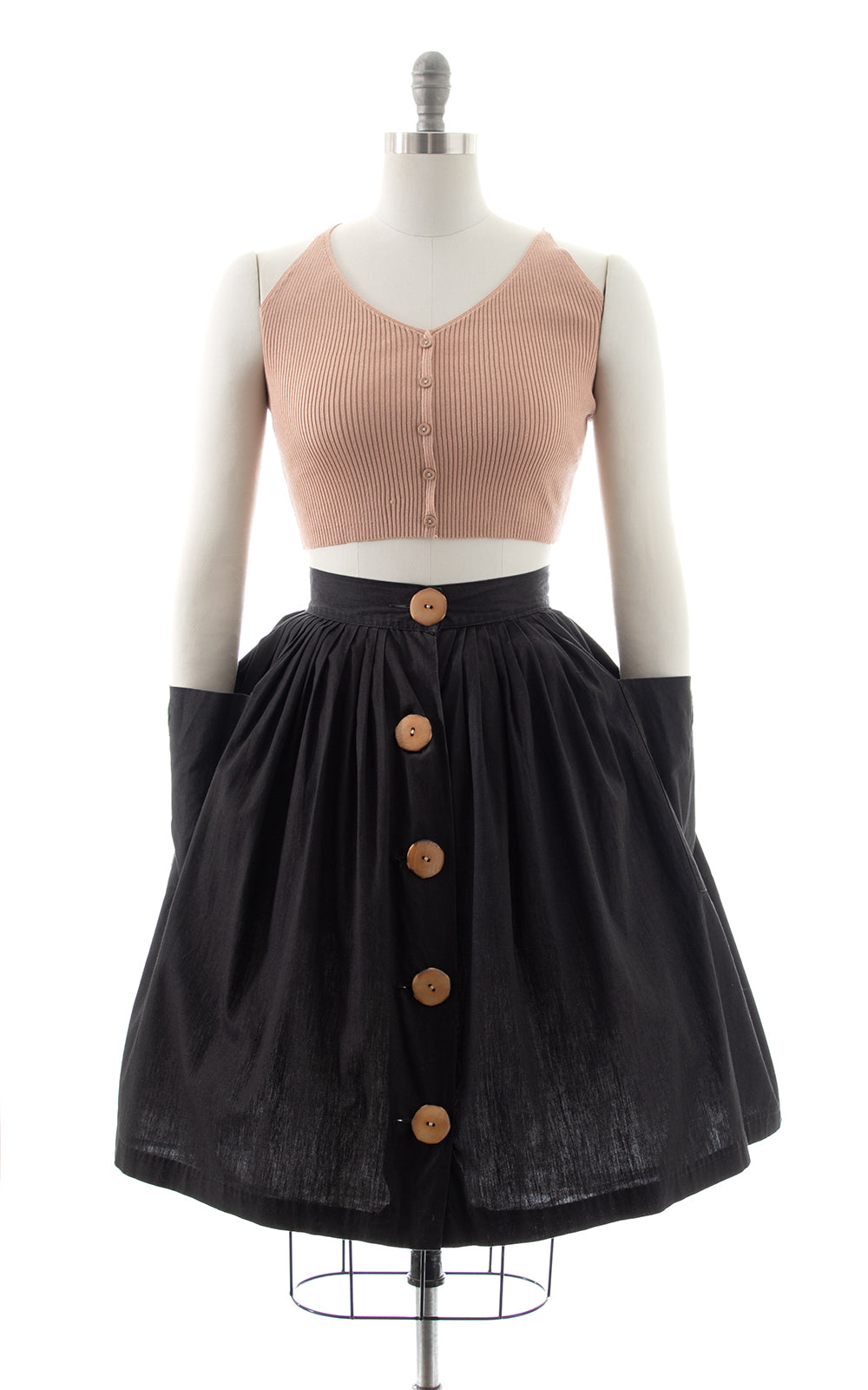 1950s Skirt with Big Pockets & Big Buttons | BirthdayLifeVintage