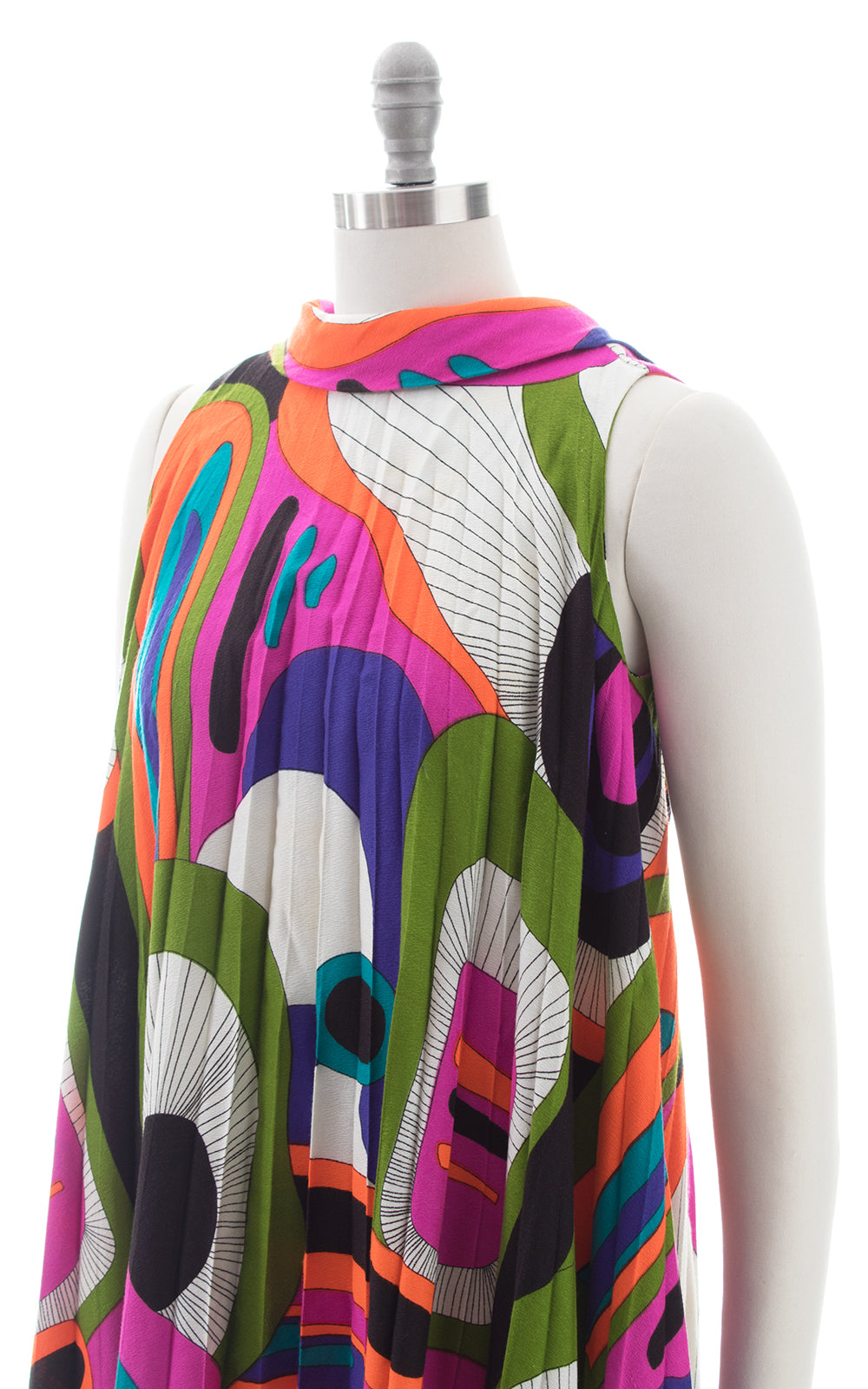 1960s Psychedelic Barkcloth Pleated Trapeze Dress