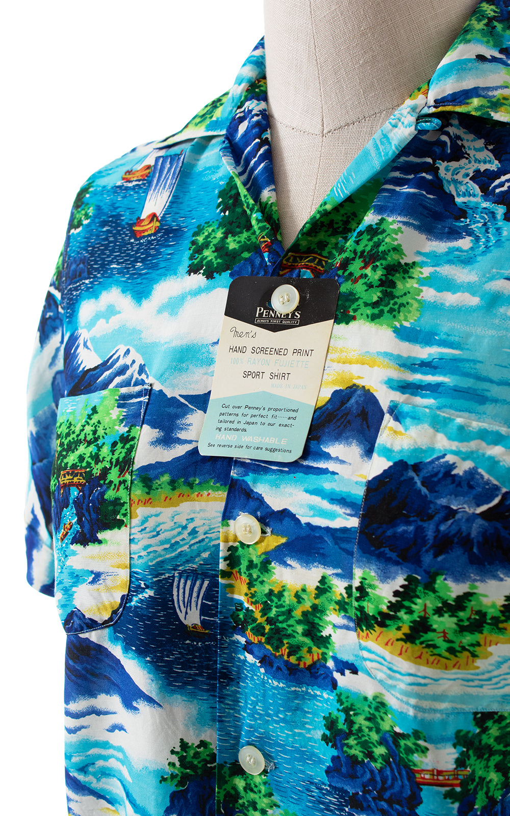 1960s 1970s Deadstock Hawaiian Novelty Print Rayon Shirt | large