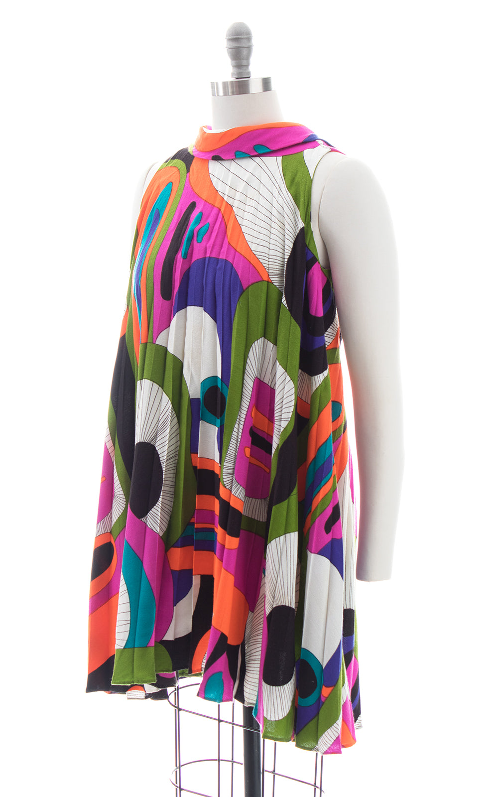 1960s Psychedelic Barkcloth Pleated Trapeze Dress