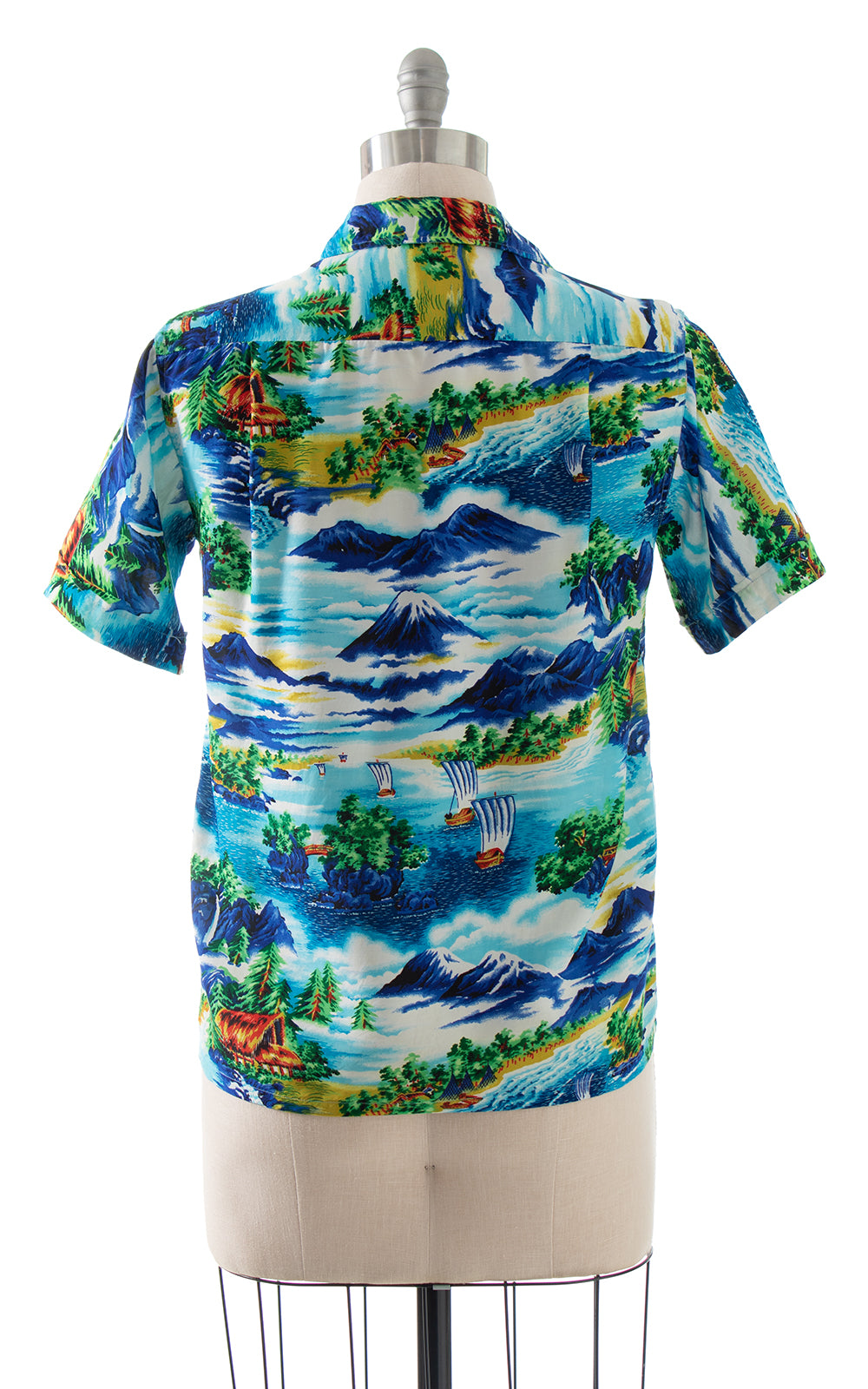 1960s 1970s Deadstock Hawaiian Novelty Print Rayon Shirt | large