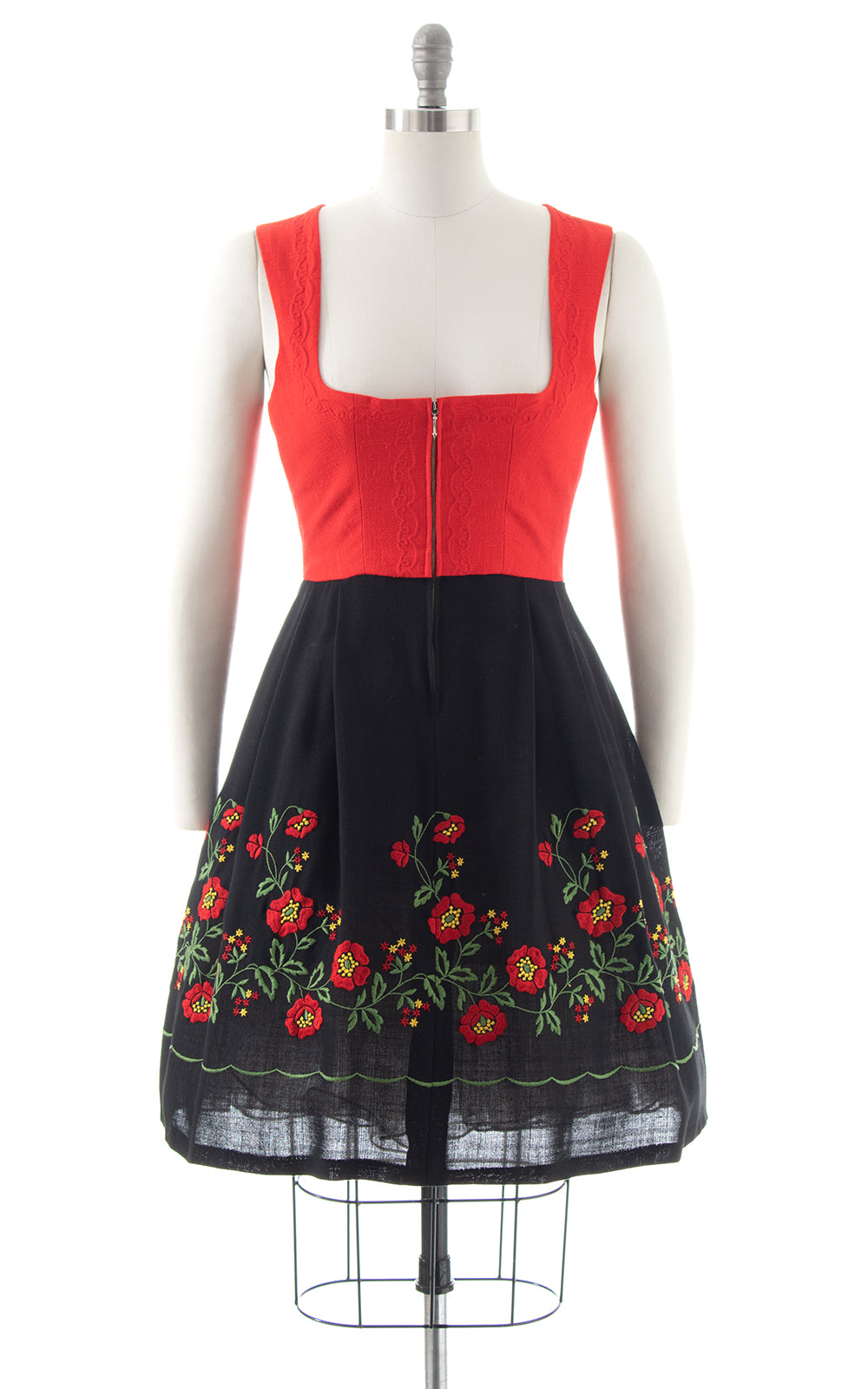 1970s Floral Embroidered Dirndl Dress | small