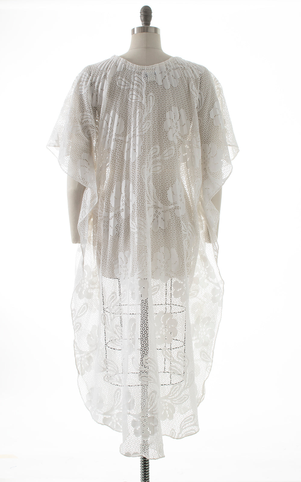 $65 DRESS SALE /// 1970s White Lace Kaftan | x-small/small/medium/larg Birthday Life Vintage $65 DRESS SALE /// 1970s White Lace Kaftan | x-small/small/medium/larg Birthday Life Vintage