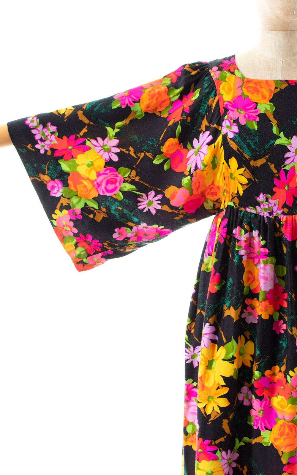 1970s Floral Kimono Sleeve Maxi Dress | small/medium