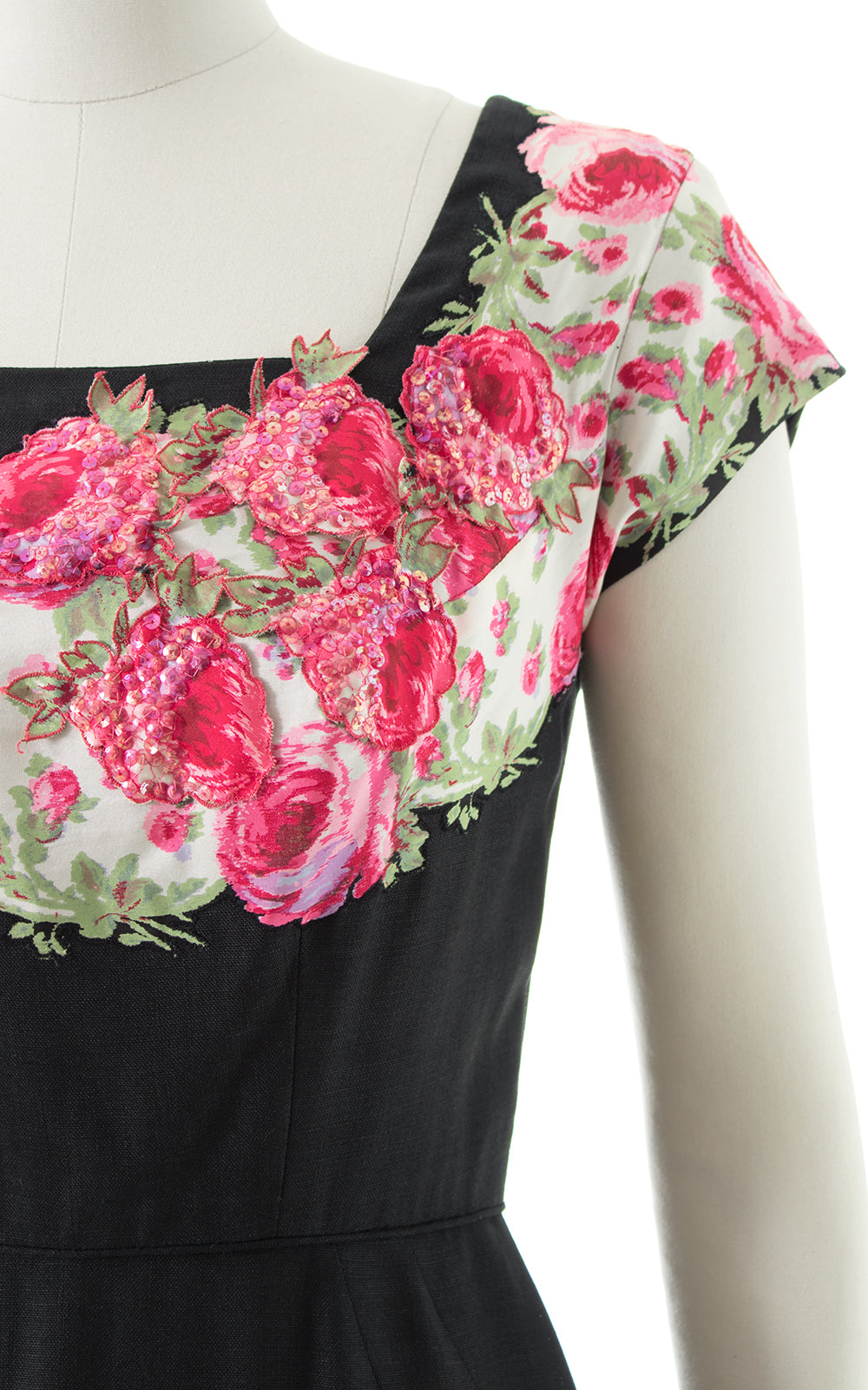 1950s Peggy Hunt Floral Sequin Silk & Linen Dress BirthdayLifeVintage