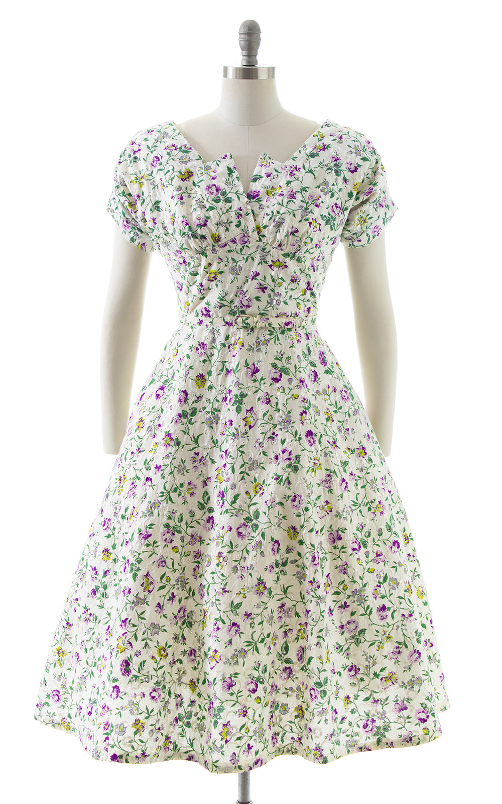 1950s Eyelet embroidery Dress - Women's Clothing