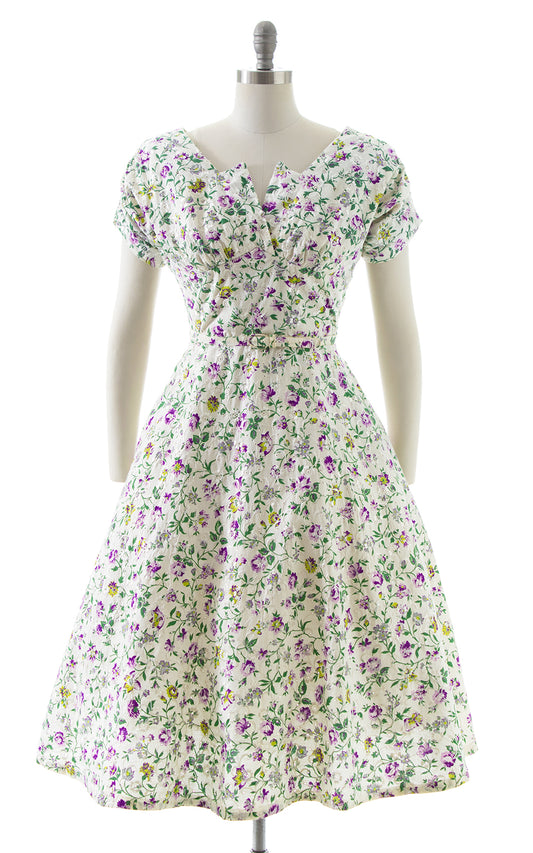 1950s Floral Embroidered Eyelet Dress