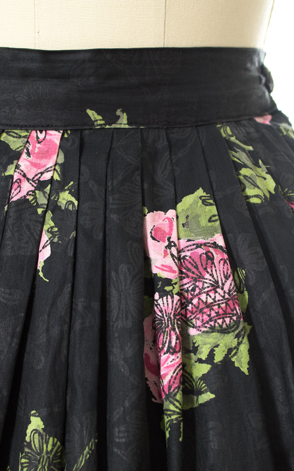 1950s Pink Rose Print Cotton Skirt