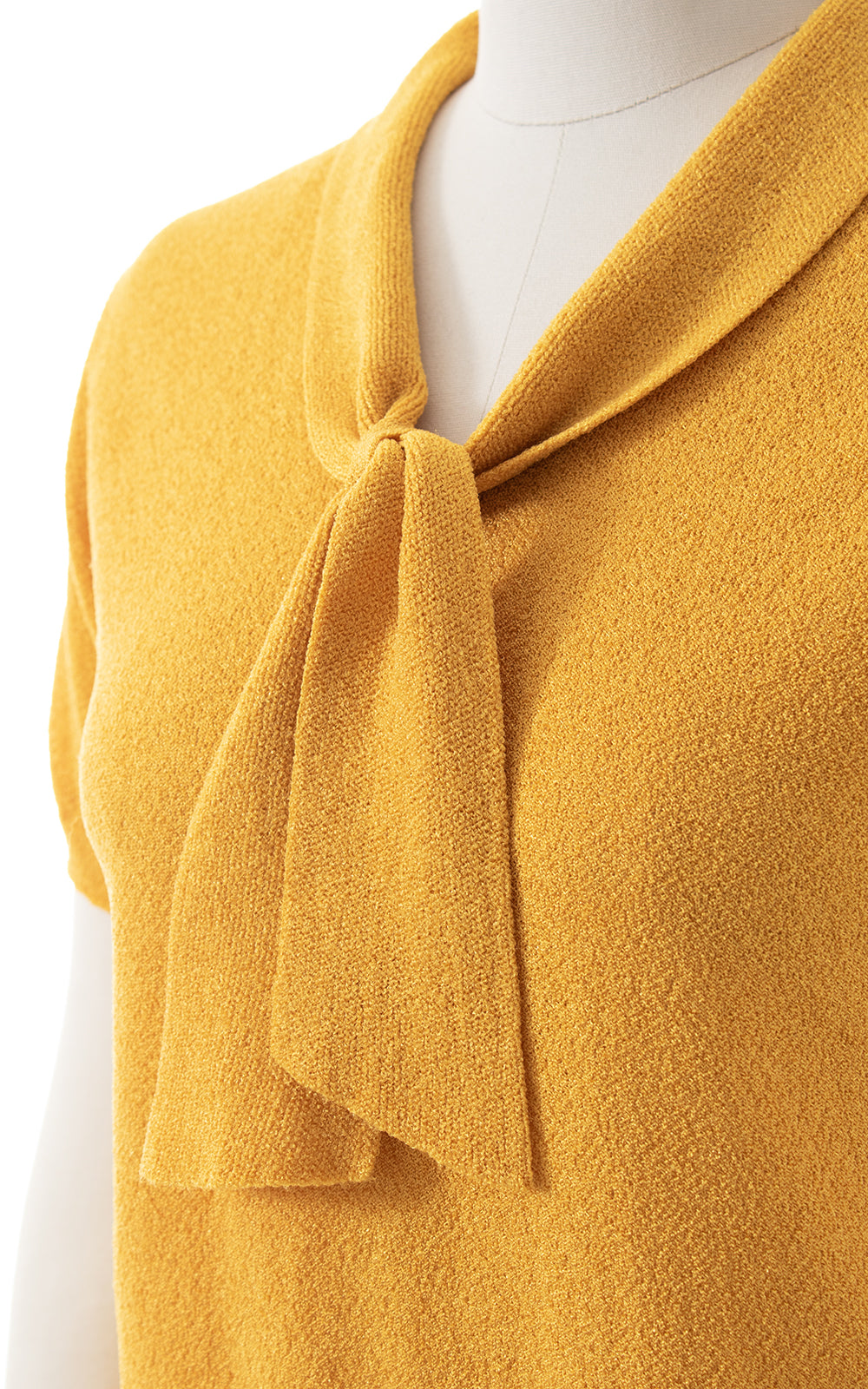 1950s Yellow Tie Neck Sweater Top | small/medium