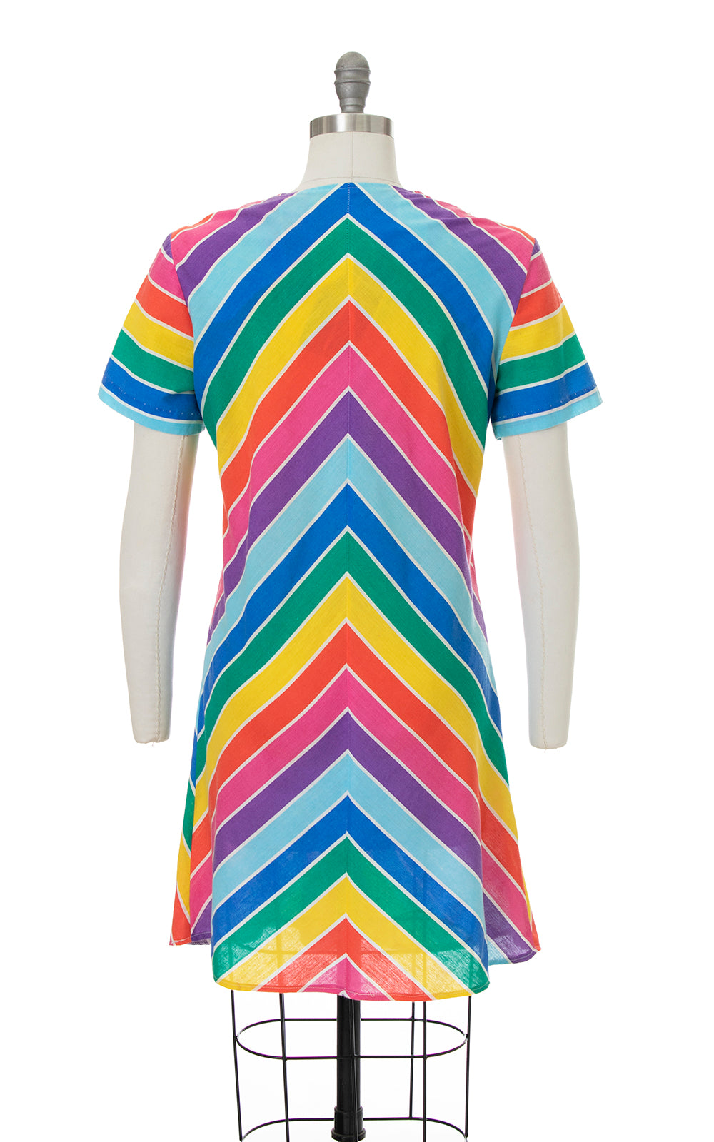 Vintage 1970s 1980s Rainbow Chevron Striped Zip-Up Dress by Birthday Life Vintage