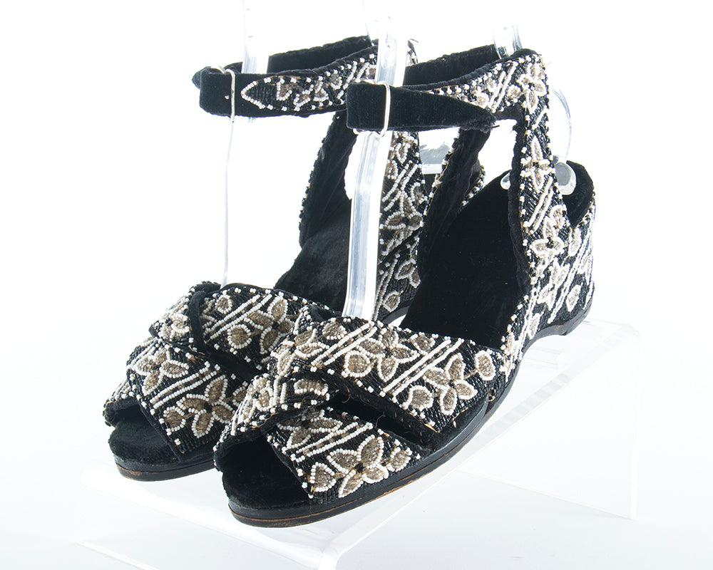 1940s Beaded Black Velvet Wedge Sandals | size 8