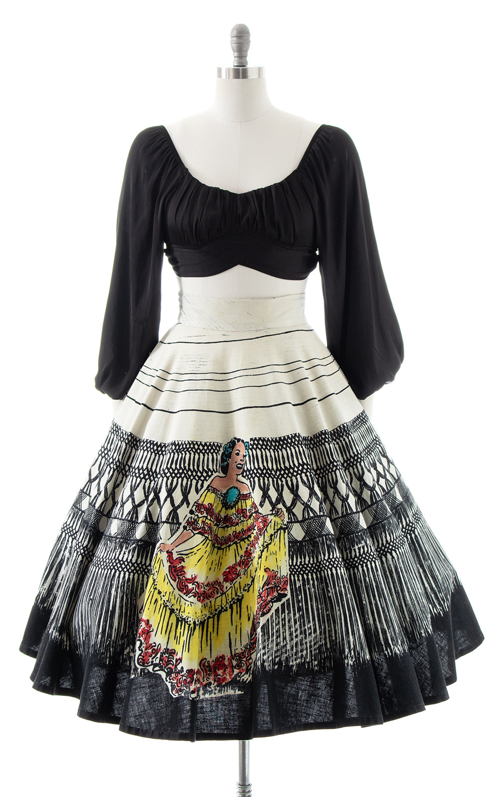 1950s Mexican Novelty Trompe L'oeil Print Circle Skirt | small/medium/large