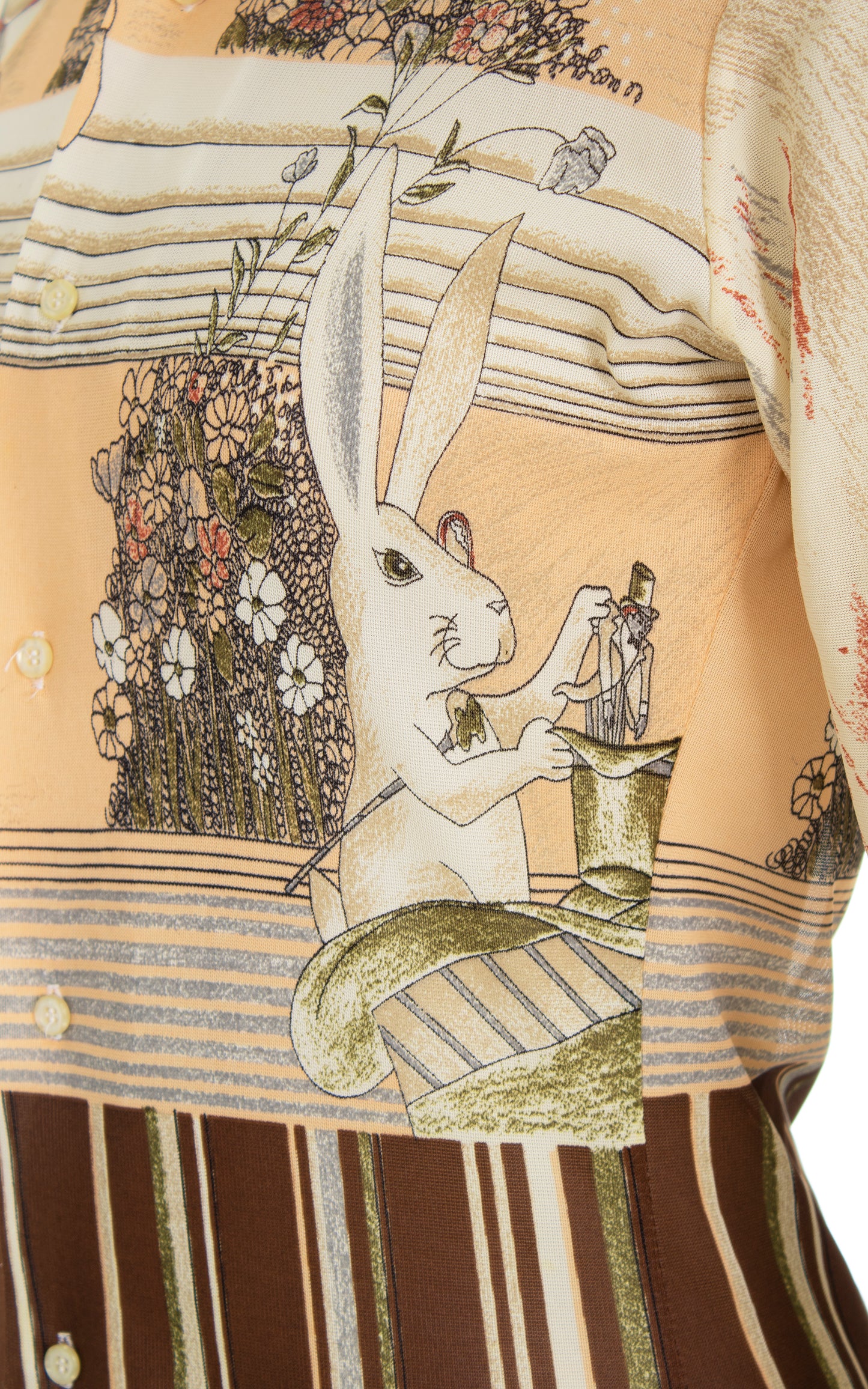 Vintage 1970s 70s Rabbit Magician Hat Novelty Print Button Up Shirt Blouse Birthday Life Vintage