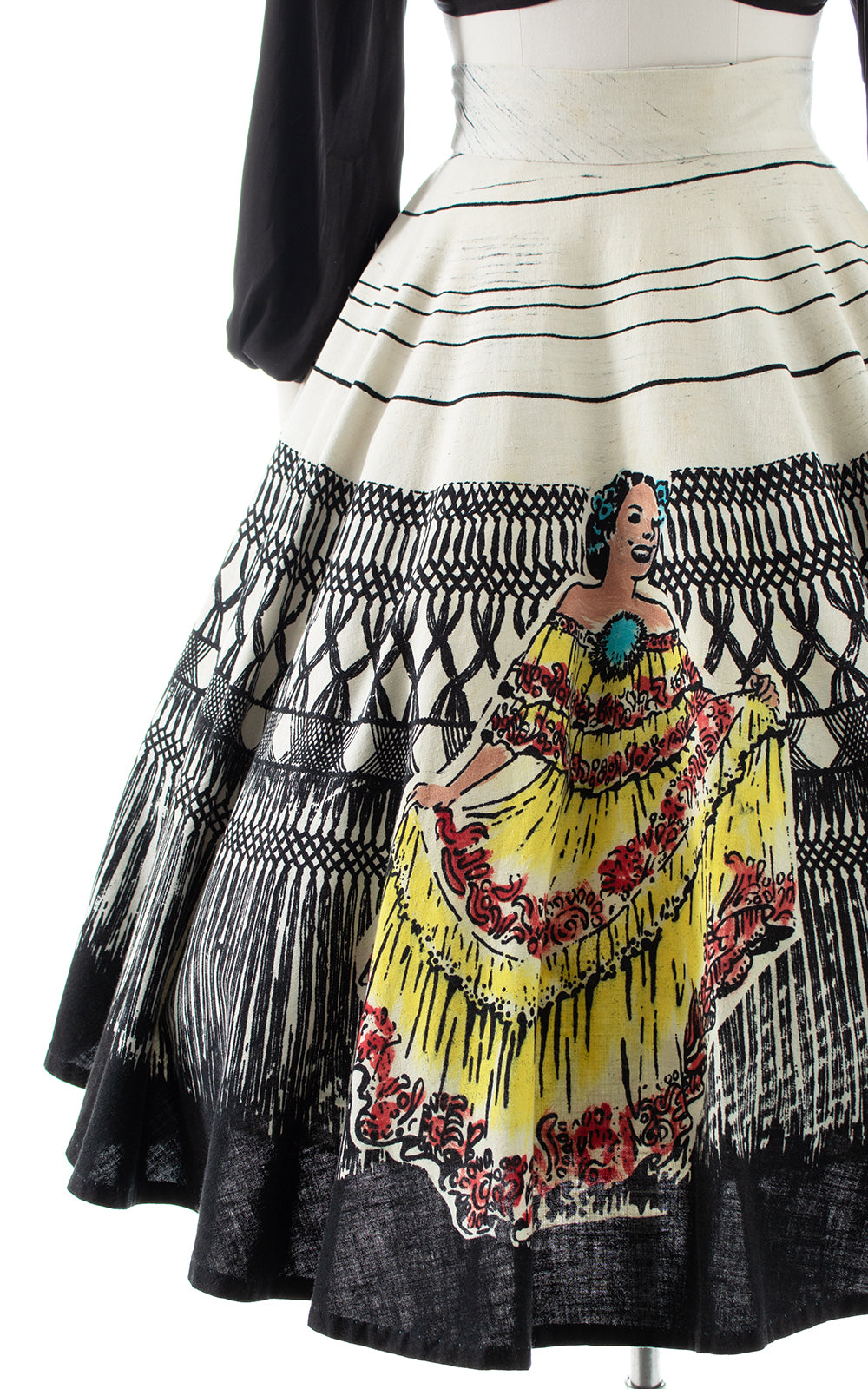 1950s Mexican Novelty Trompe L'oeil Print Circle Skirt | small/medium/large