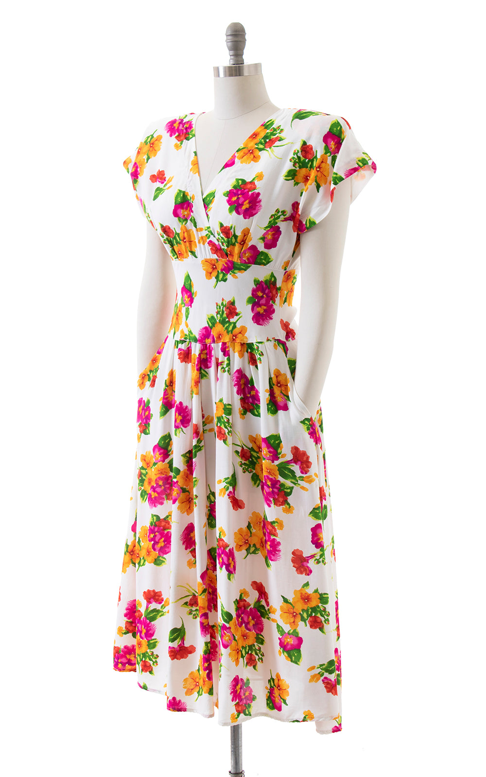 1980s Floral Rayon Button Back Midi Dress | small/medium