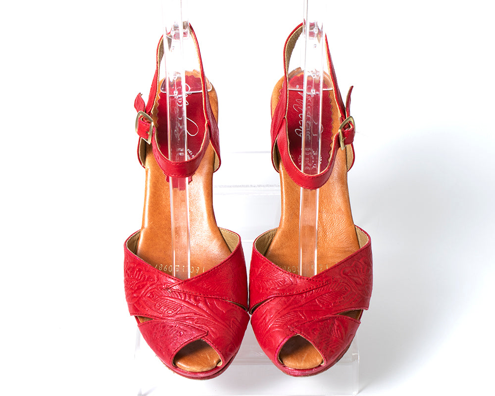 1940s Style Red Tooled Leather Wedge Sandals | US 8.5/9
