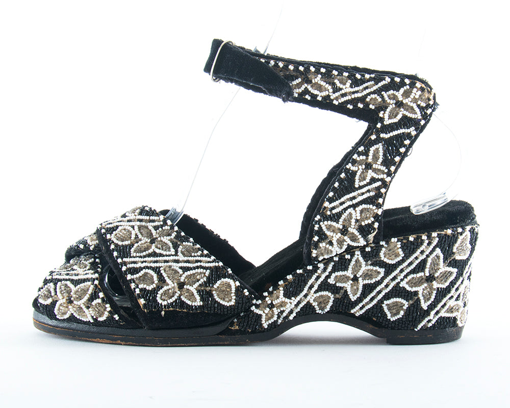 1940s Beaded Black Velvet Wedge Sandals | size 8