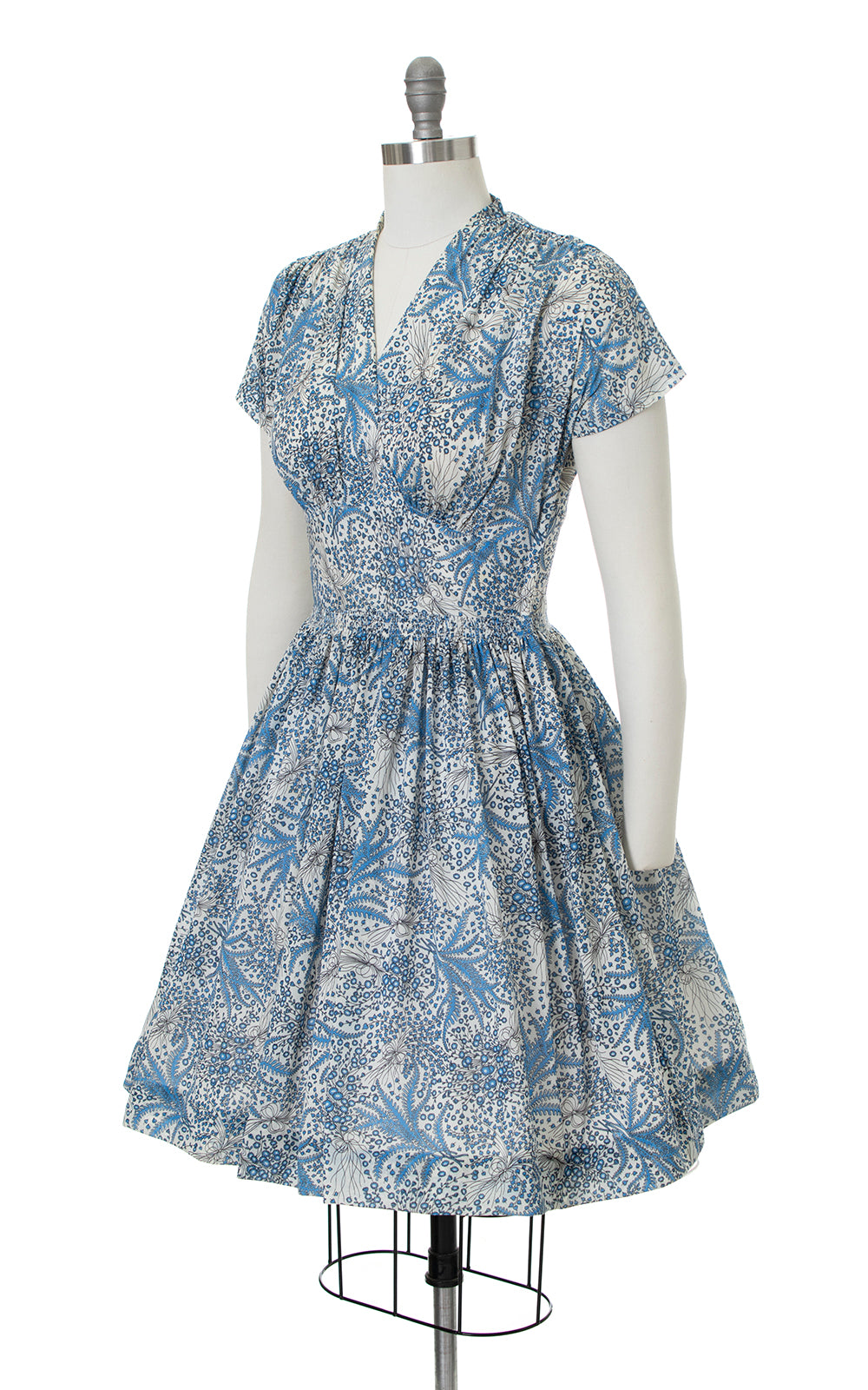 Vintage 1940s Floral Bouquet + Fern Print Jersey Dress by Birthday Life Vintage