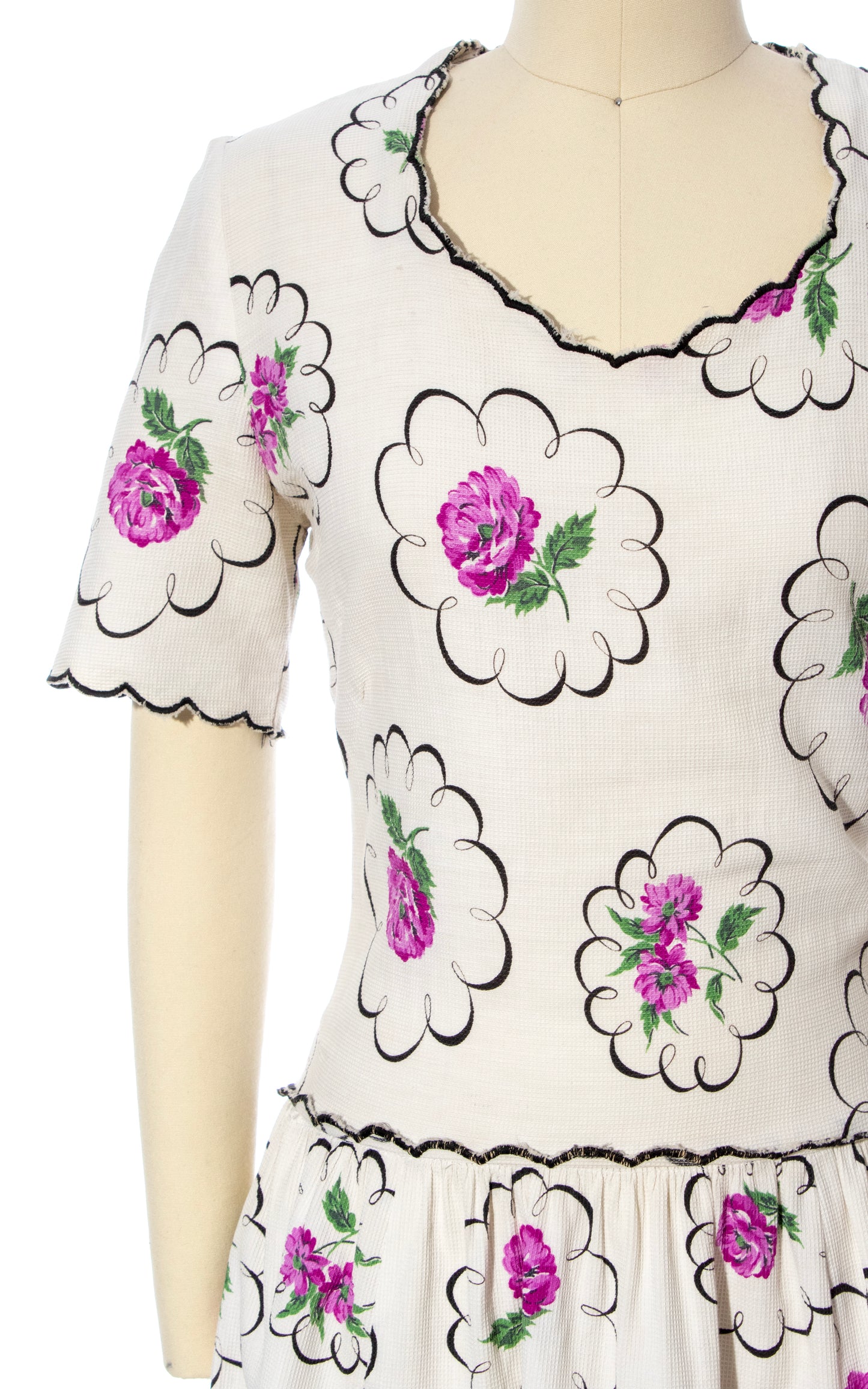 Vintage 30s 1930s Rose Floral Print Scalloped White Cotton Piqué Day Dress BirthdayLifeVintage