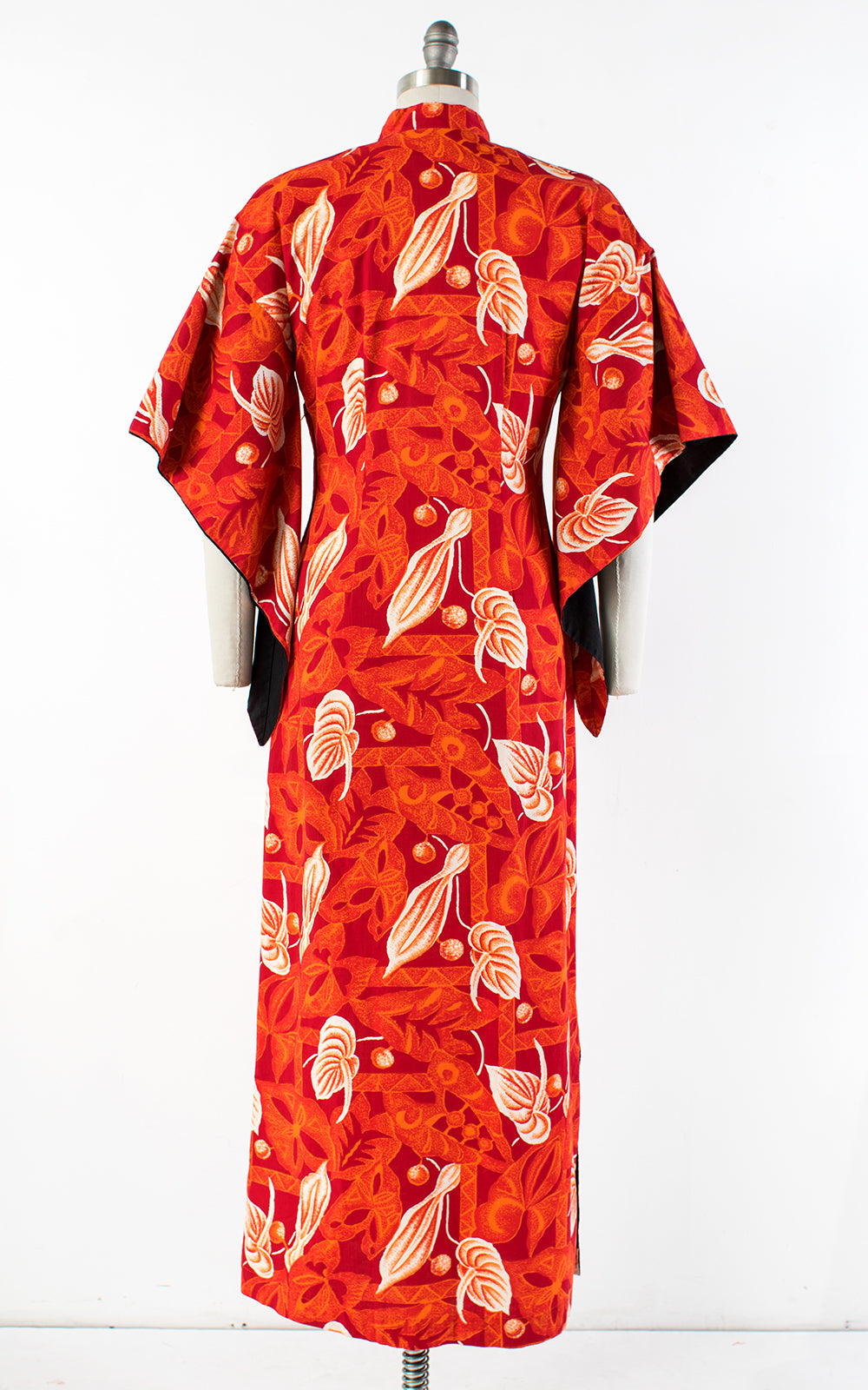 1950s Hawaiian Floral Cotton Pake Muu | medium