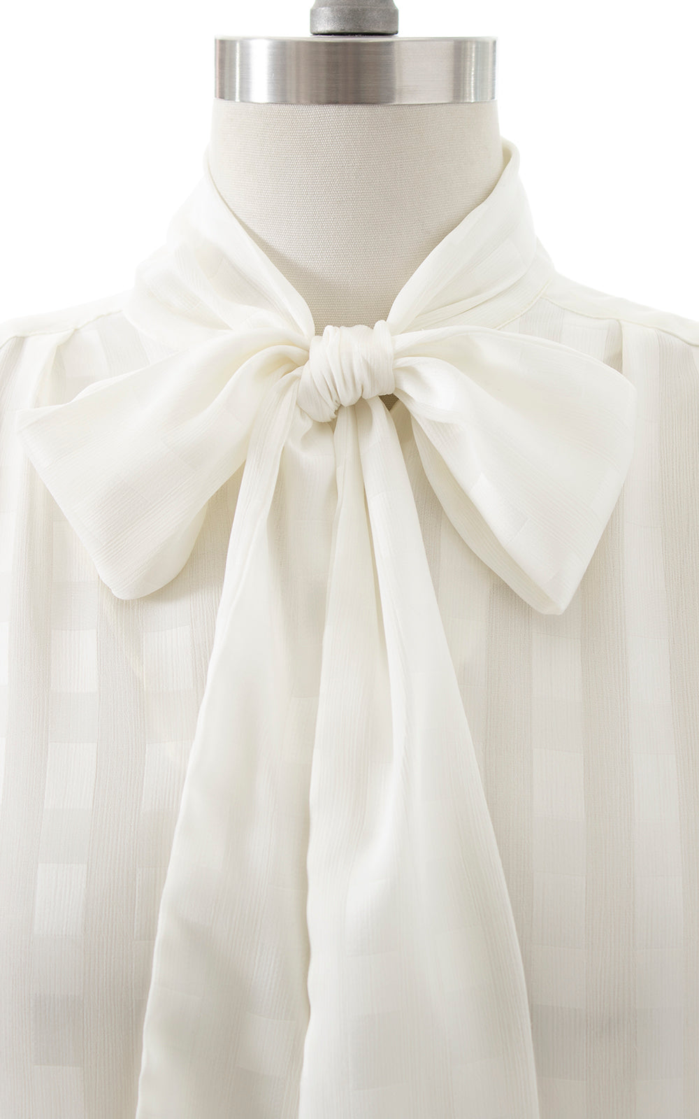 White blouse hot sale with bow