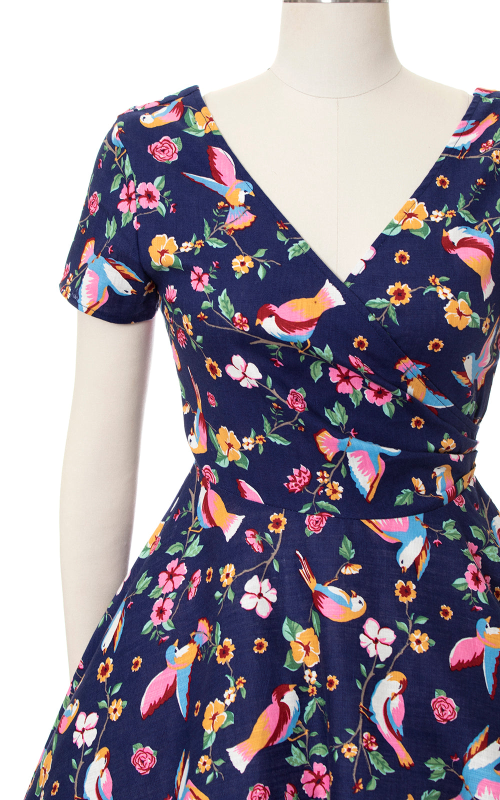 Modern 1950s Style COLLECTIF Bird Floral Cotton Dress | small/medium