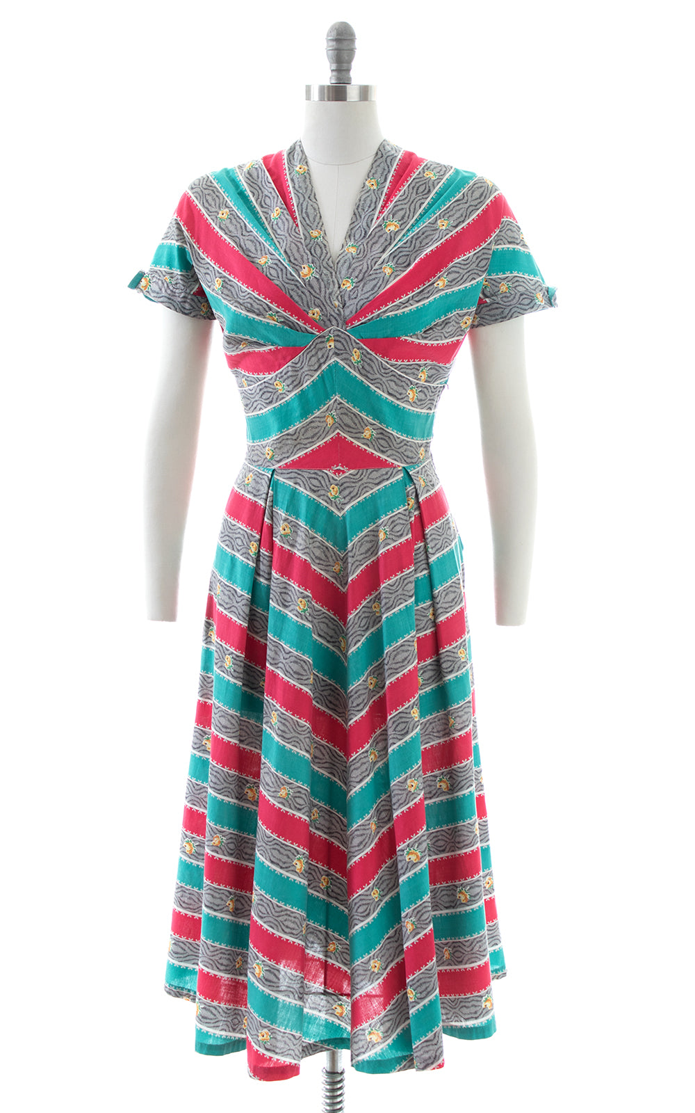 1950s Rose Chevron Striped Cotton Dress | medium