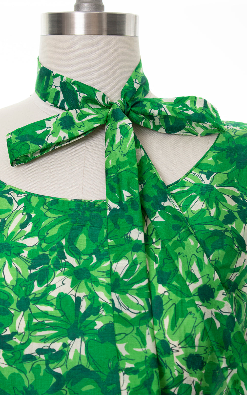 1950s Green Floral Silk Wiggle Dress | medium