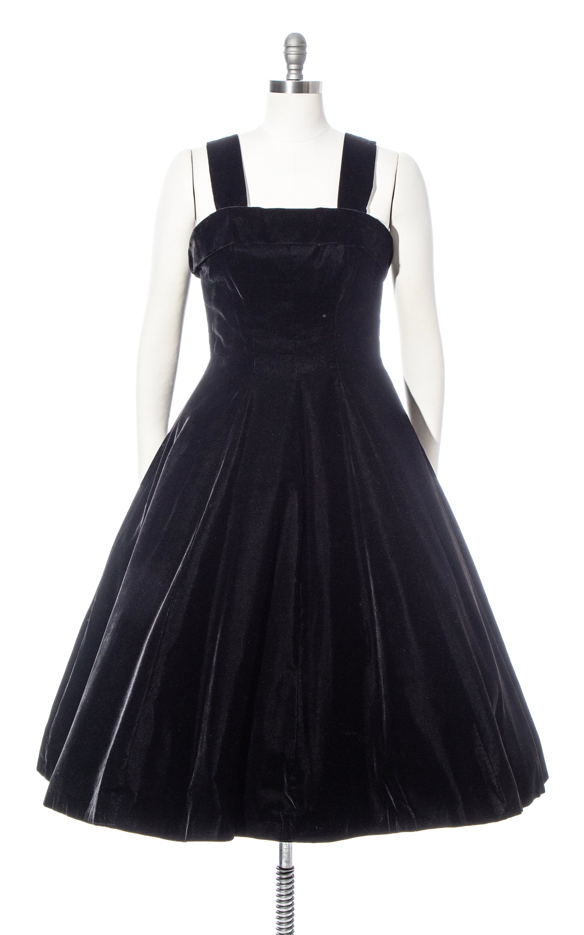 1950s SUZY PERETTE Black Velvet Gown | small/medium Birthday Life Vintage 1950s SUZY PERETTE Black Velvet Gown | small/medium Birthday Life Vintage