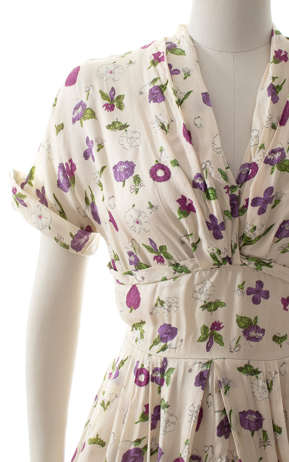 1950s Purple Floral Dress BirthdayLifeVintage