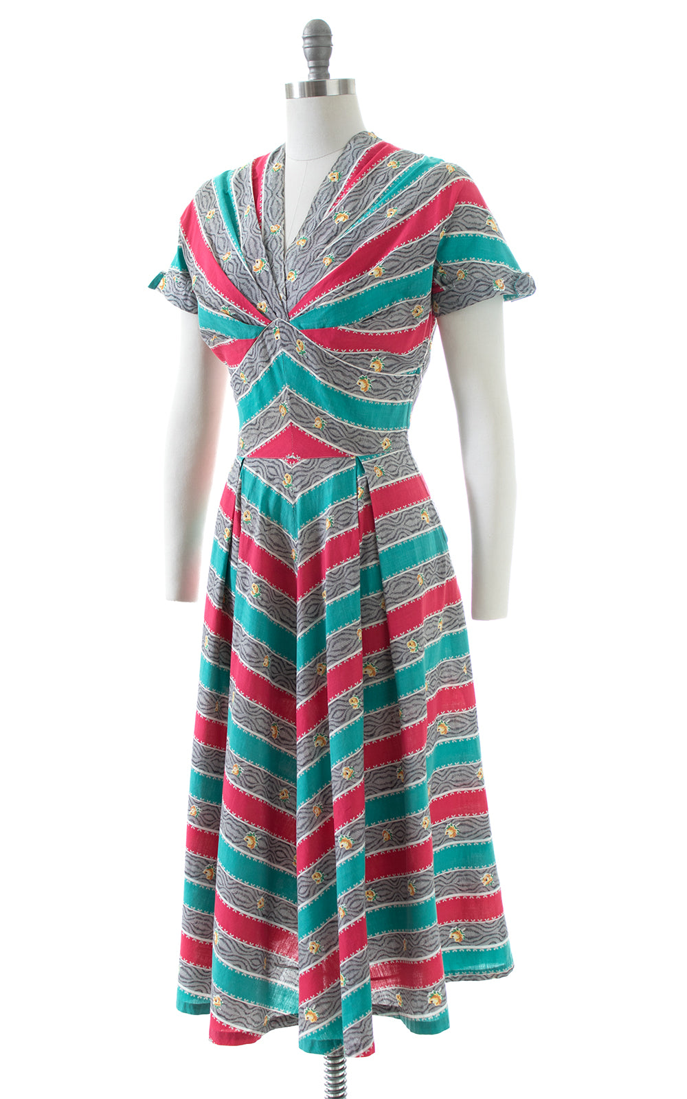 1950s Rose Chevron Striped Cotton Dress | medium