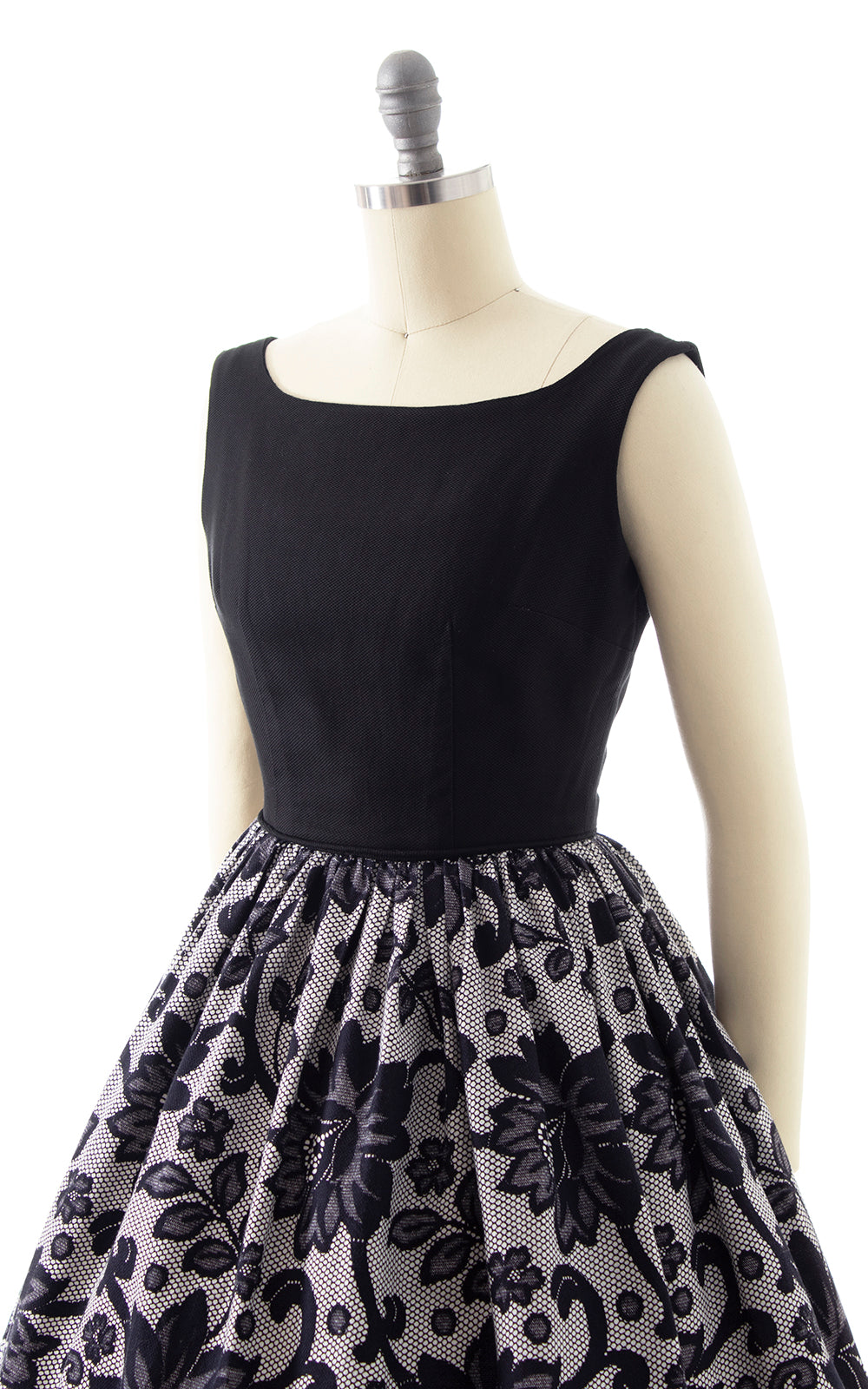 1950s skater dress 1950s Skating Dress Hollyland Vintage