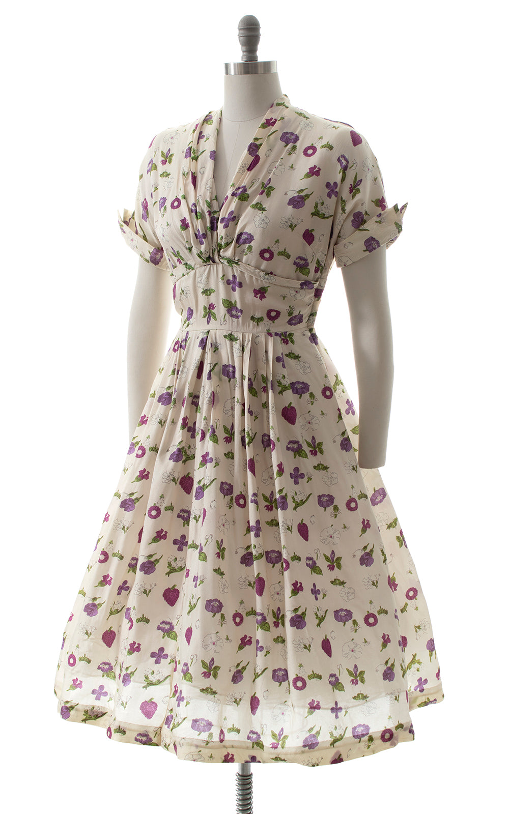 1950s Purple Floral Dress BirthdayLifeVintage